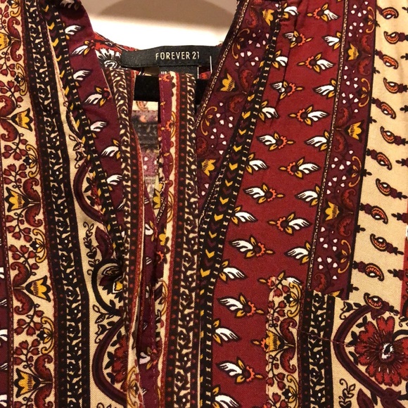 New with tag printed top - Picture 2 of 3